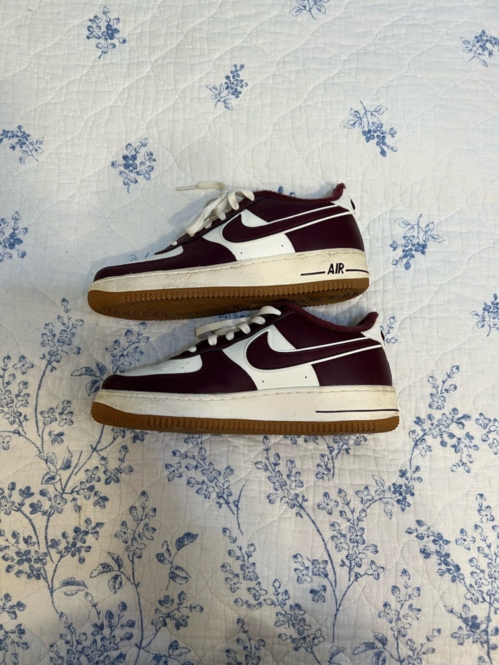 Nike Kids Maroon and White Low-Top Sneakers